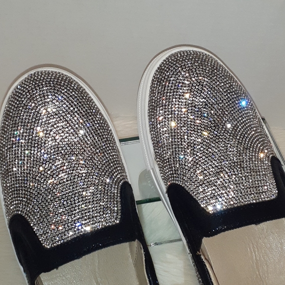 (NWOT) RHINESTONE CANVAS TENNIS SHOES - Picture 5 of 9